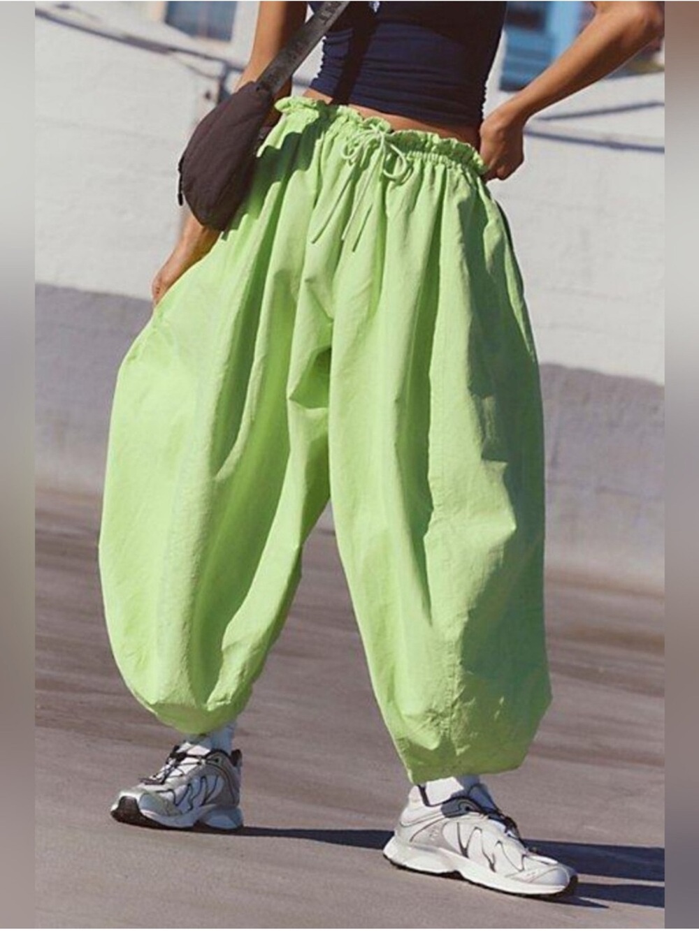 Free People Movement Baloon
Cotton Nylon Blend Pants